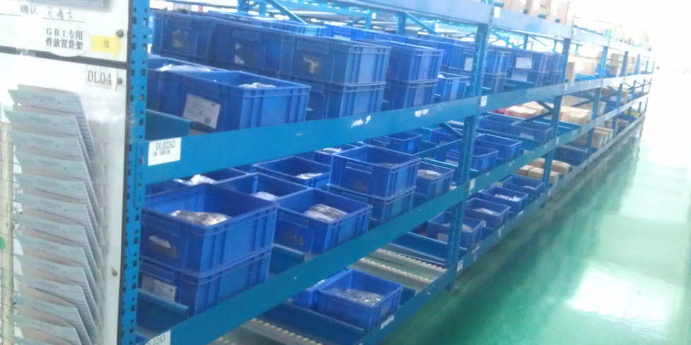 流利式货架的示意图 流利式货架的示意图